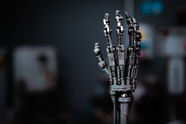 Terminator T2 T800 Endo Arm Collector Replica Deluxe Edition